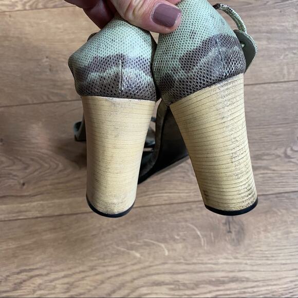 Vintage Gucci Snakeskin Open Toe Sandals Heels Ankle Gray 8B - Picture 9 of 9